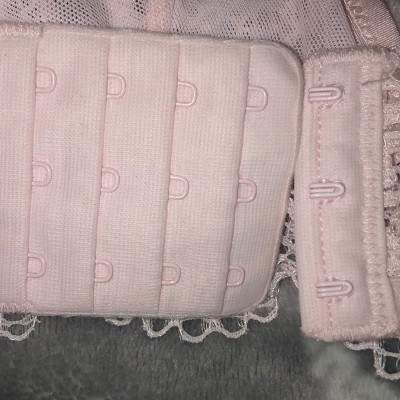 VS Baby Pink Bralette NWOT - Picture 4 of 5